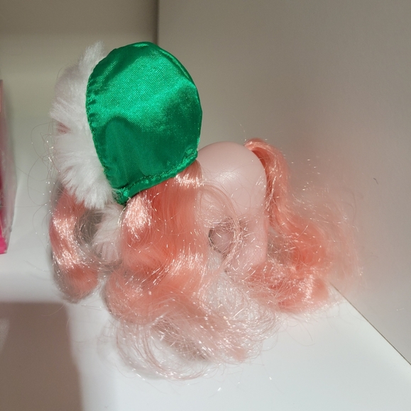 My Little Pony Target Exclusive Winter Series III SNO-GLO! - Picture 6 of 6